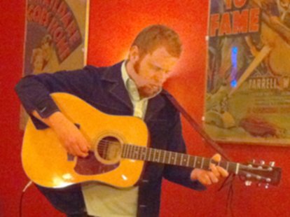 Luke Corliss performing